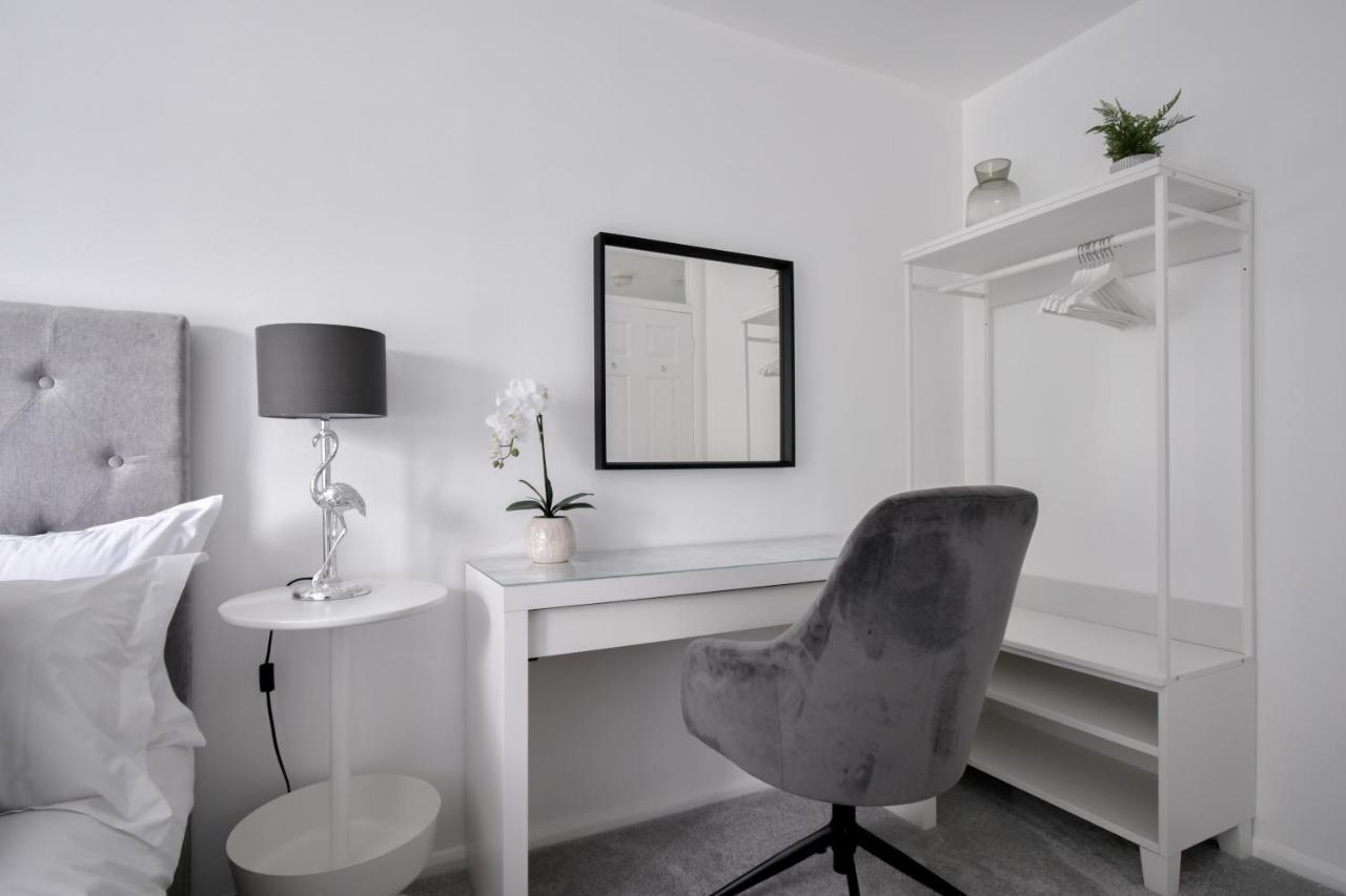 Stylish One Bed Apartment Near Cotswolds Raf คาร์เตอร์ตัน ภายนอก รูปภาพ